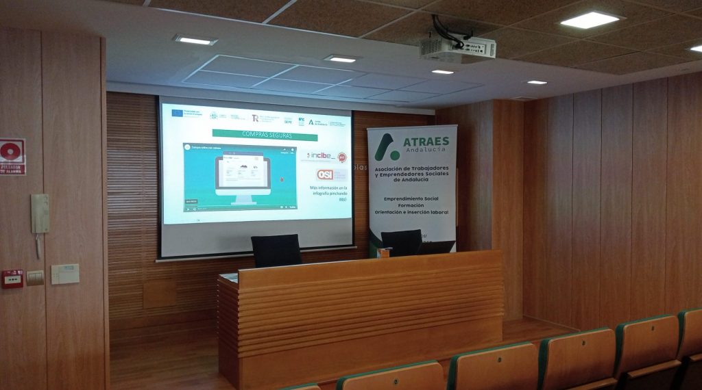 Taller Alfabetización Digital a usuarias del programa de empleo "apoyo a mujeres en el ámbito rural y urbano en Almería
